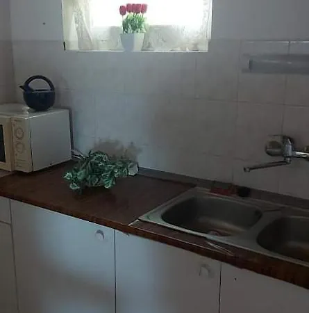 Visszavar-lak Privat Berlemeny 3*