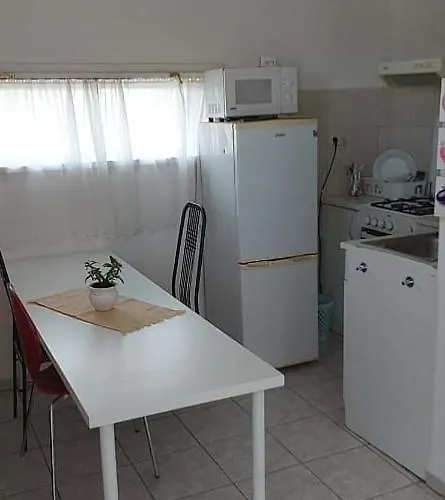 Visszavar-lak Privat Berlemeny بيت ضيافة 3*