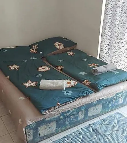 Visszavar-lak Privat Berlemeny باداتشونيتوماي