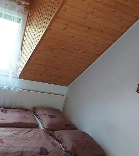 Visszavar-lak Privat Berlemeny Gasthuis Badacsonytomaj